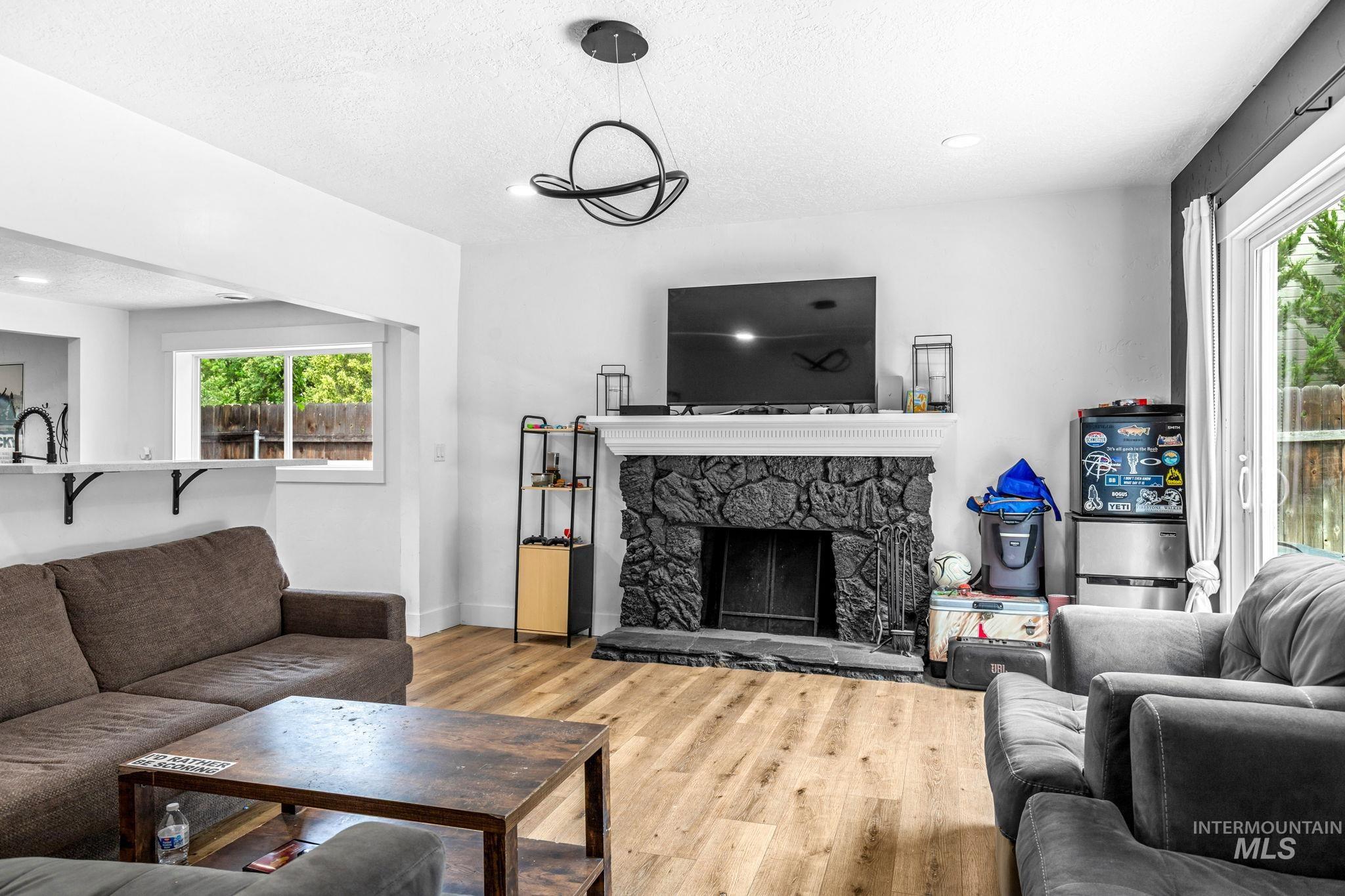 1304 S Columbus Street, Boise, Idaho 83705, 3 Bedrooms, 2 Bathrooms, Residential Income For Sale, Price $534,900,MLS 98989772