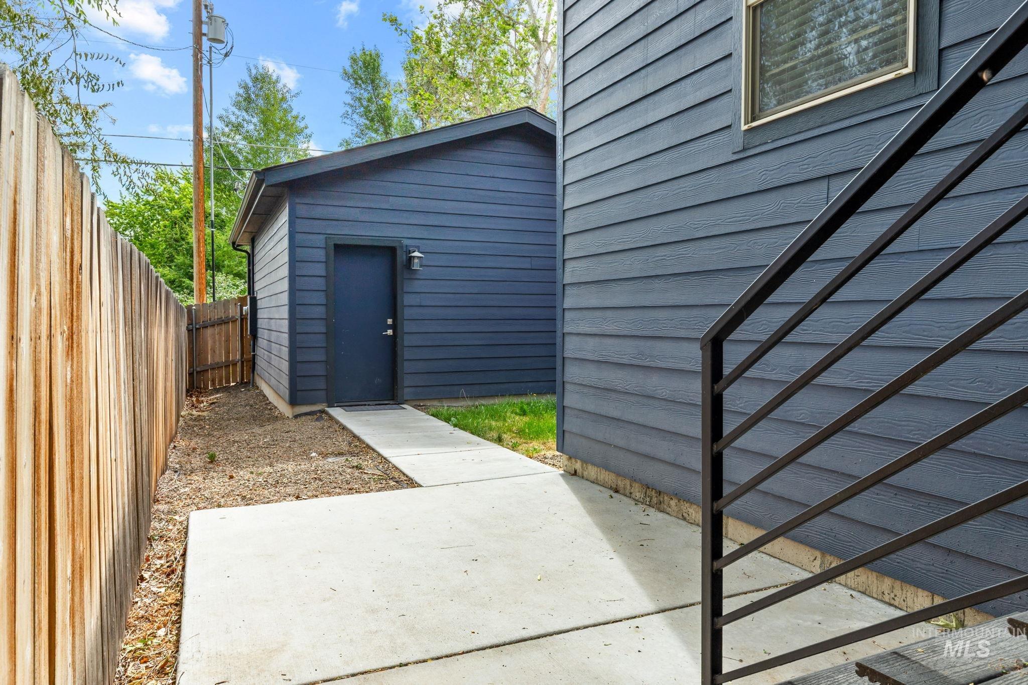 1718 S Michigan Ave, Boise, Idaho 83706, 3 Bedrooms, 2.5 Bathrooms, Residential Income For Sale, Price $650,000, 98989773