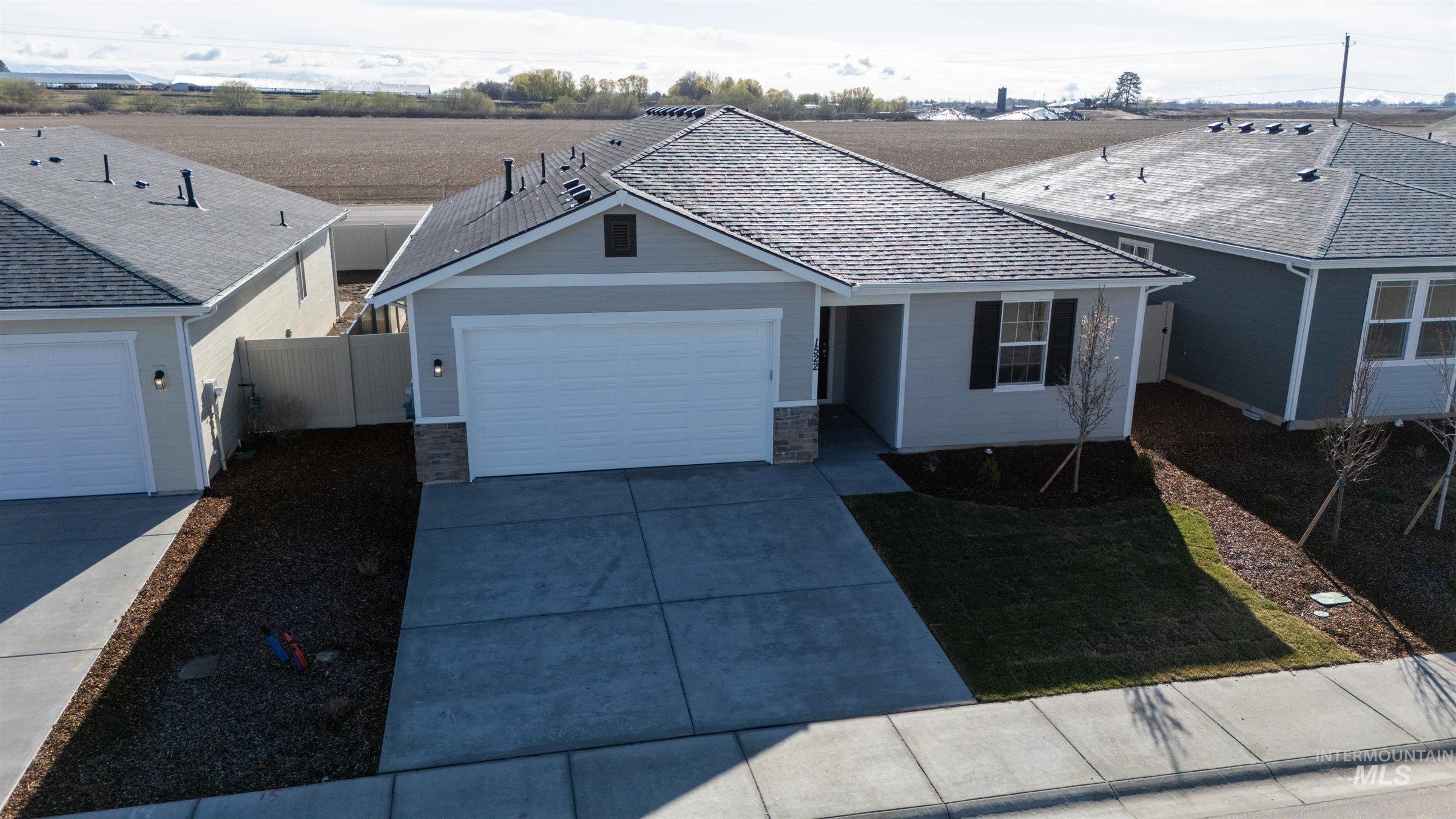 11210 Caribou Ridge Dr, Caldwell, Idaho 83605, 3 Bedrooms, 2 Bathrooms, Residential For Sale, Price $370,990, 98989774