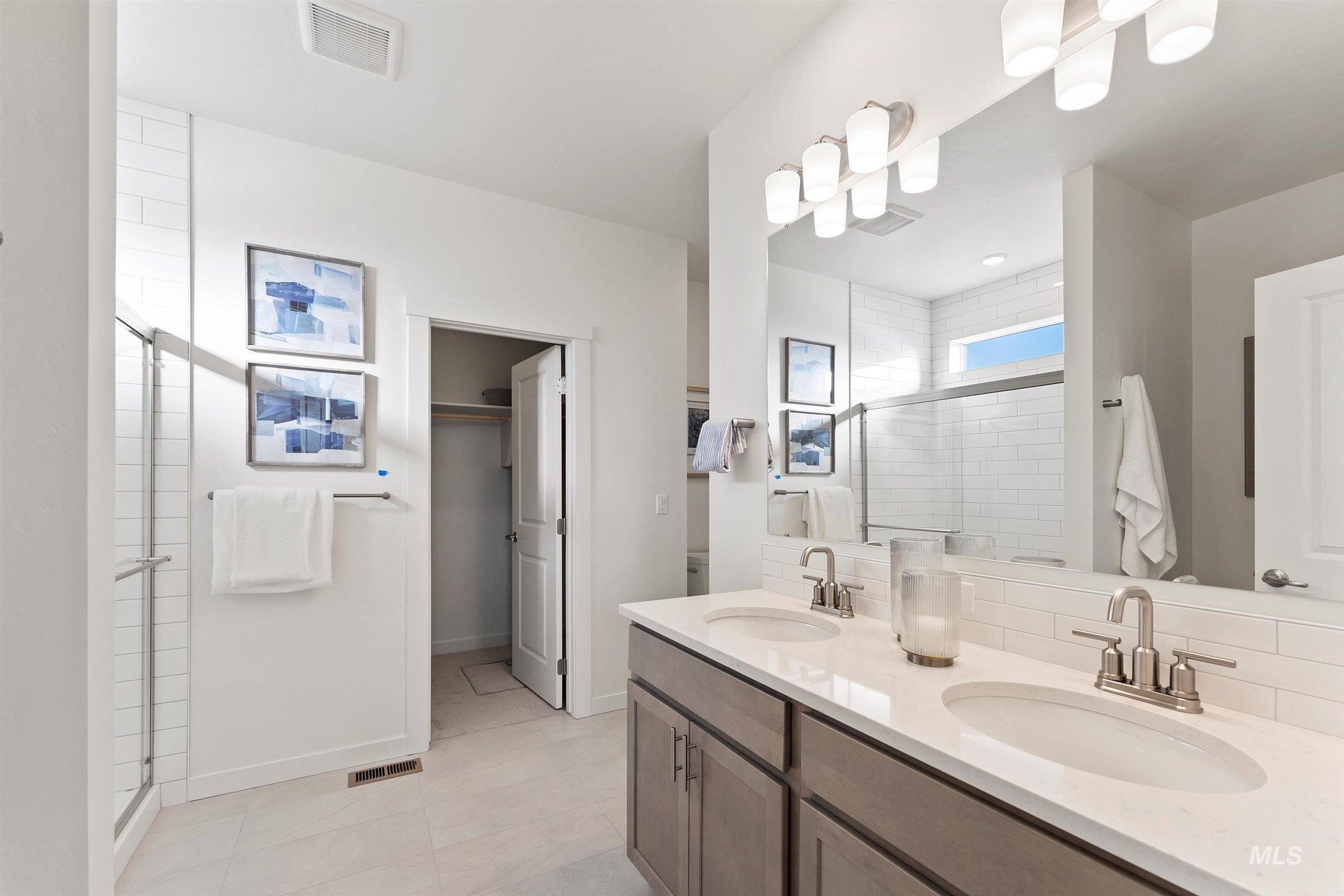 11218 W Caribou Ridge Dr, Caldwell, Idaho 83605, 3 Bedrooms, 2 Bathrooms, Residential For Sale, Price $384,990, 98989775