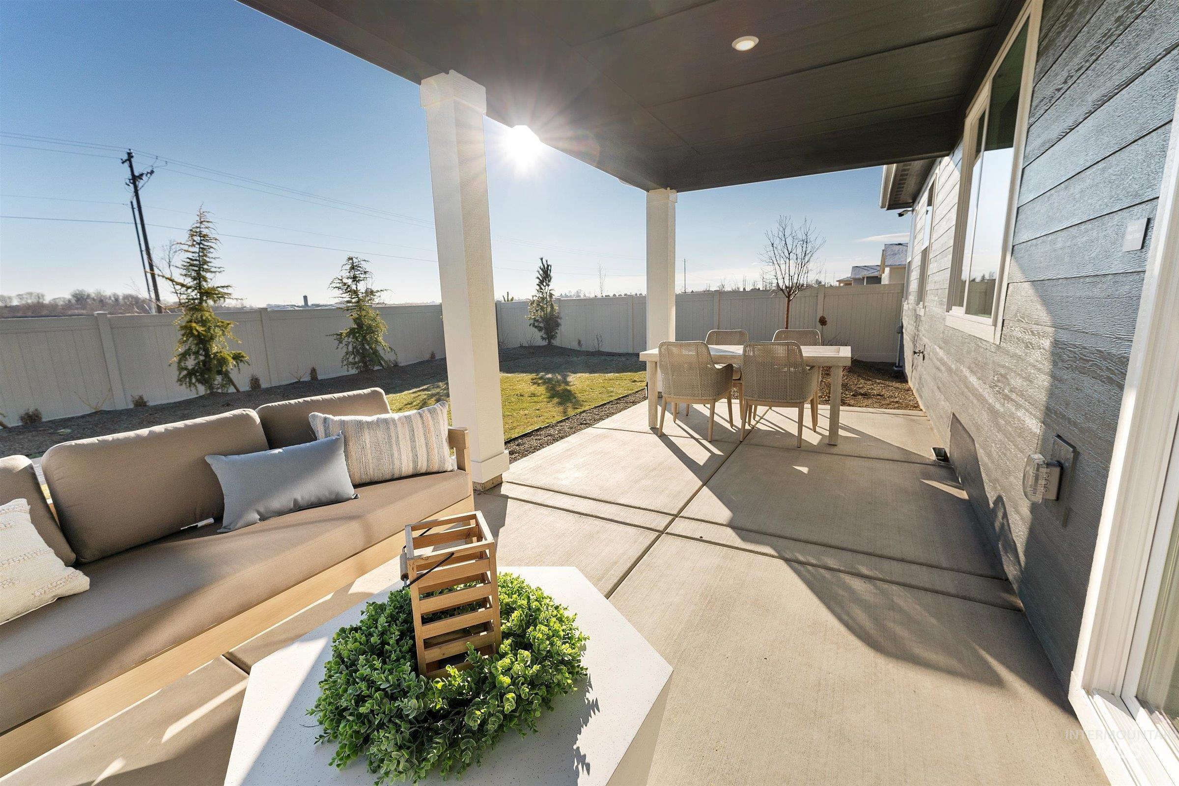 11218 W Caribou Ridge Dr, Caldwell, Idaho 83605, 3 Bedrooms, 2 Bathrooms, Residential For Sale, Price $384,990, 98989775