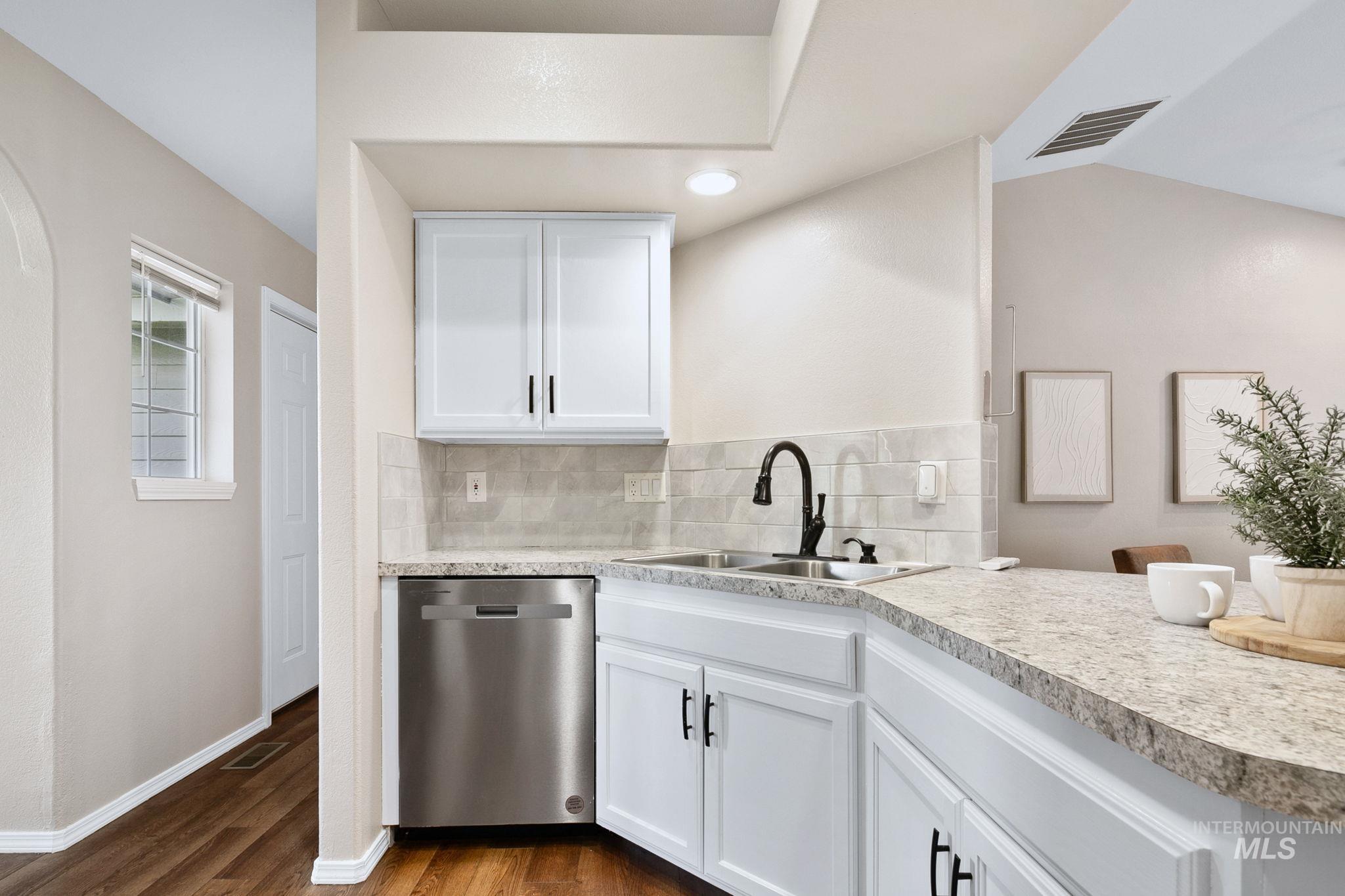7405 Bay Meadows Dr, Nampa, Idaho 83687, 4 Bedrooms, 2 Bathrooms, Residential For Sale, Price $425,000, 98989777