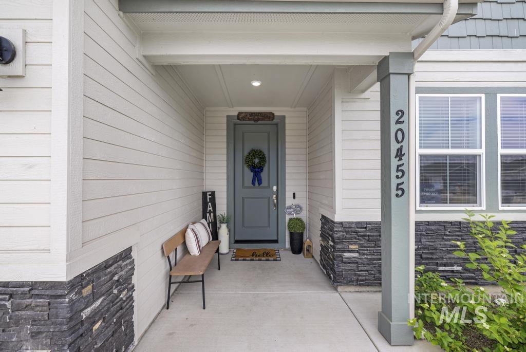 20455 Weymouth Pl, Caldwell, Idaho 83605, 5 Bedrooms, 3.5 Bathrooms, Residential For Sale, Price $550,000, 98989778