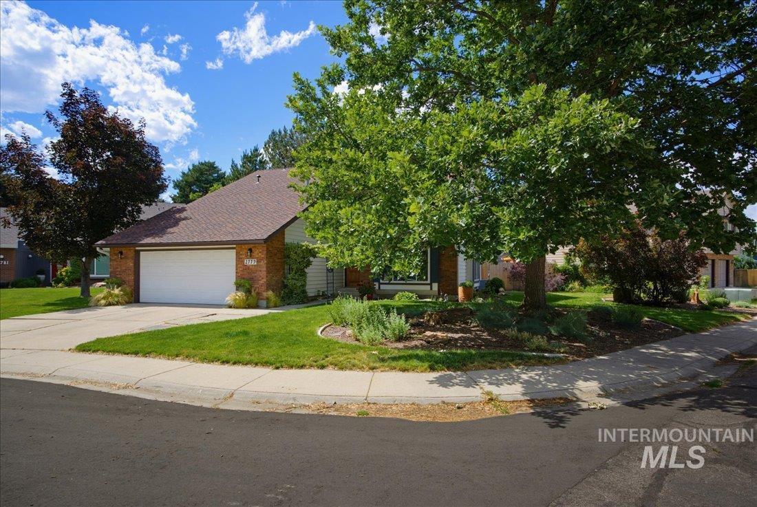 2779 S Falling Brook Way, Boise, Idaho 83706, 4 Bedrooms, 2.5 Bathrooms, Residential For Sale, Price $739,990, 98989779