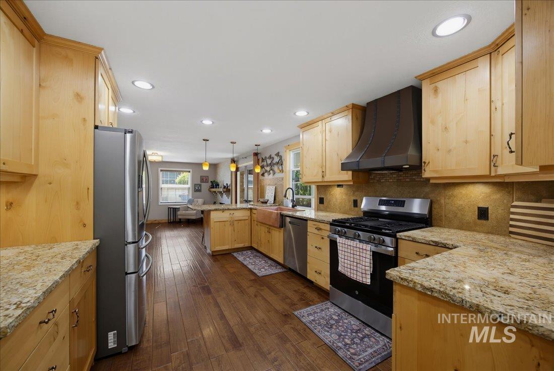 2779 S Falling Brook Way, Boise, Idaho 83706, 4 Bedrooms, 2.5 Bathrooms, Residential For Sale, Price $739,990, 98989779