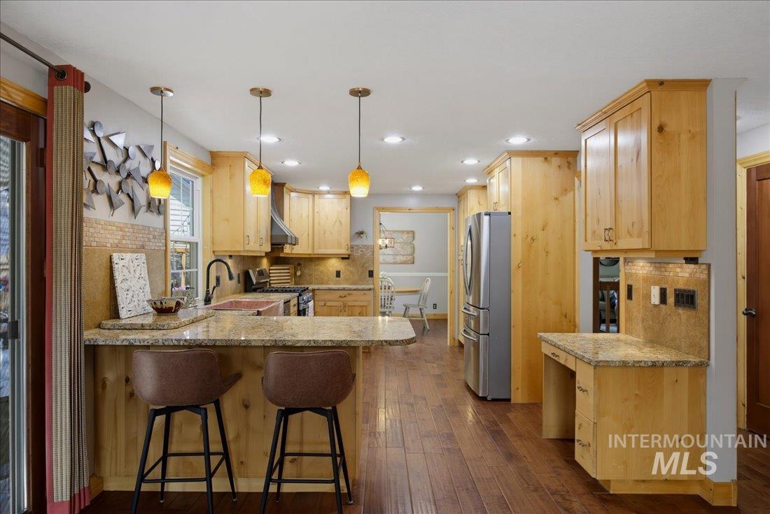 2779 S Falling Brook Way, Boise, Idaho 83706, 4 Bedrooms, 2.5 Bathrooms, Residential For Sale, Price $739,990, 98989779