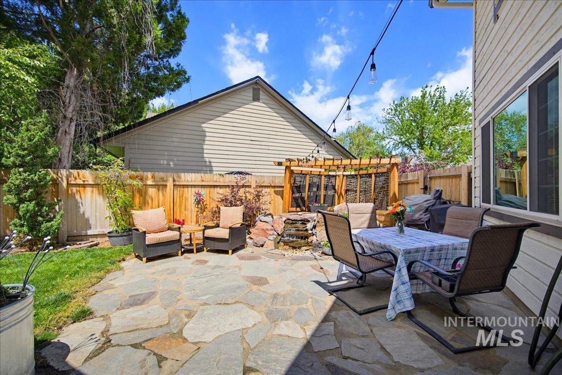 2779 S Falling Brook Way, Boise, Idaho 83706, 4 Bedrooms, 2.5 Bathrooms, Residential For Sale, Price $739,990, 98989779