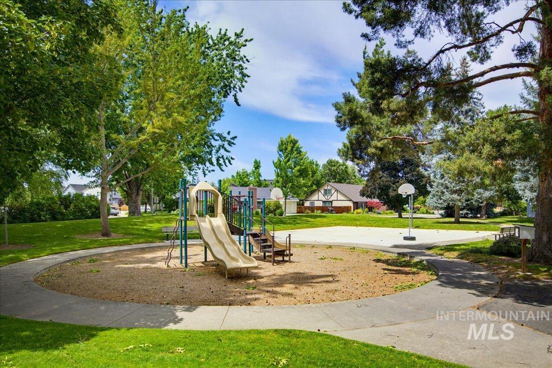2779 S Falling Brook Way, Boise, Idaho 83706, 4 Bedrooms, 2.5 Bathrooms, Residential For Sale, Price $739,990, 98989779