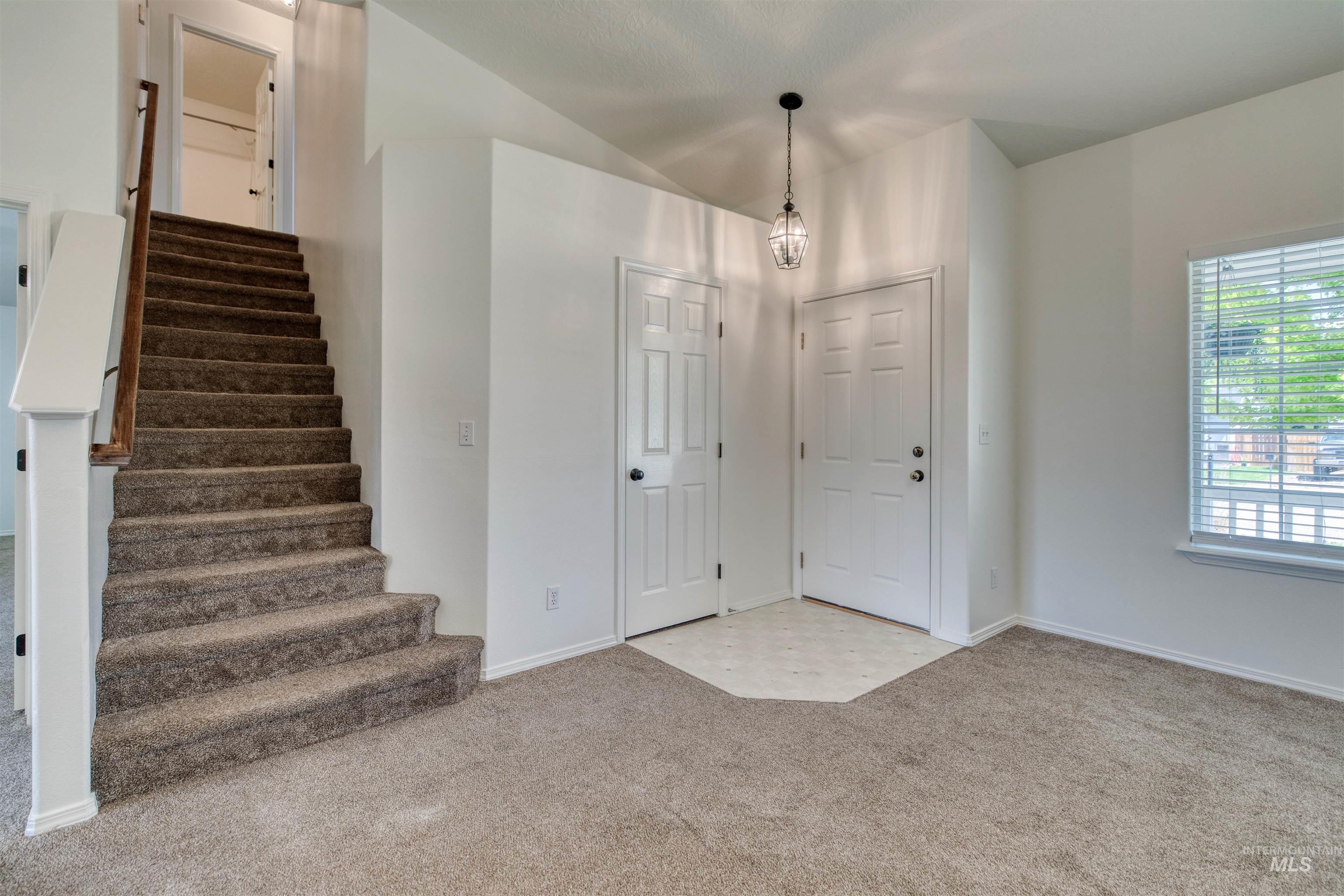615 Royal St, Caldwell, Idaho 83605-1663, 3 Bedrooms, 2.5 Bathrooms, Residential For Sale, Price $370,000, 98989780