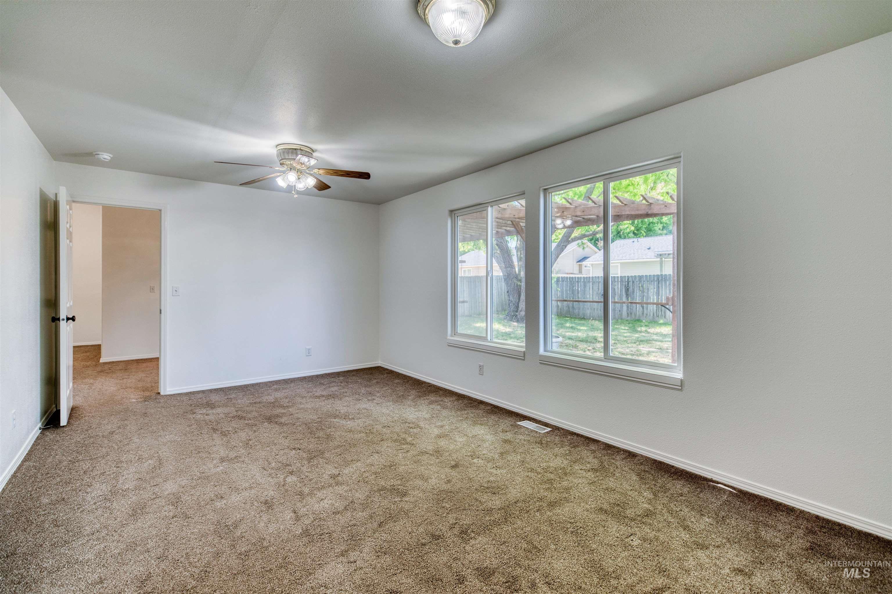 615 Royal St, Caldwell, Idaho 83605-1663, 3 Bedrooms, 2.5 Bathrooms, Residential For Sale, Price $370,000, 98989780