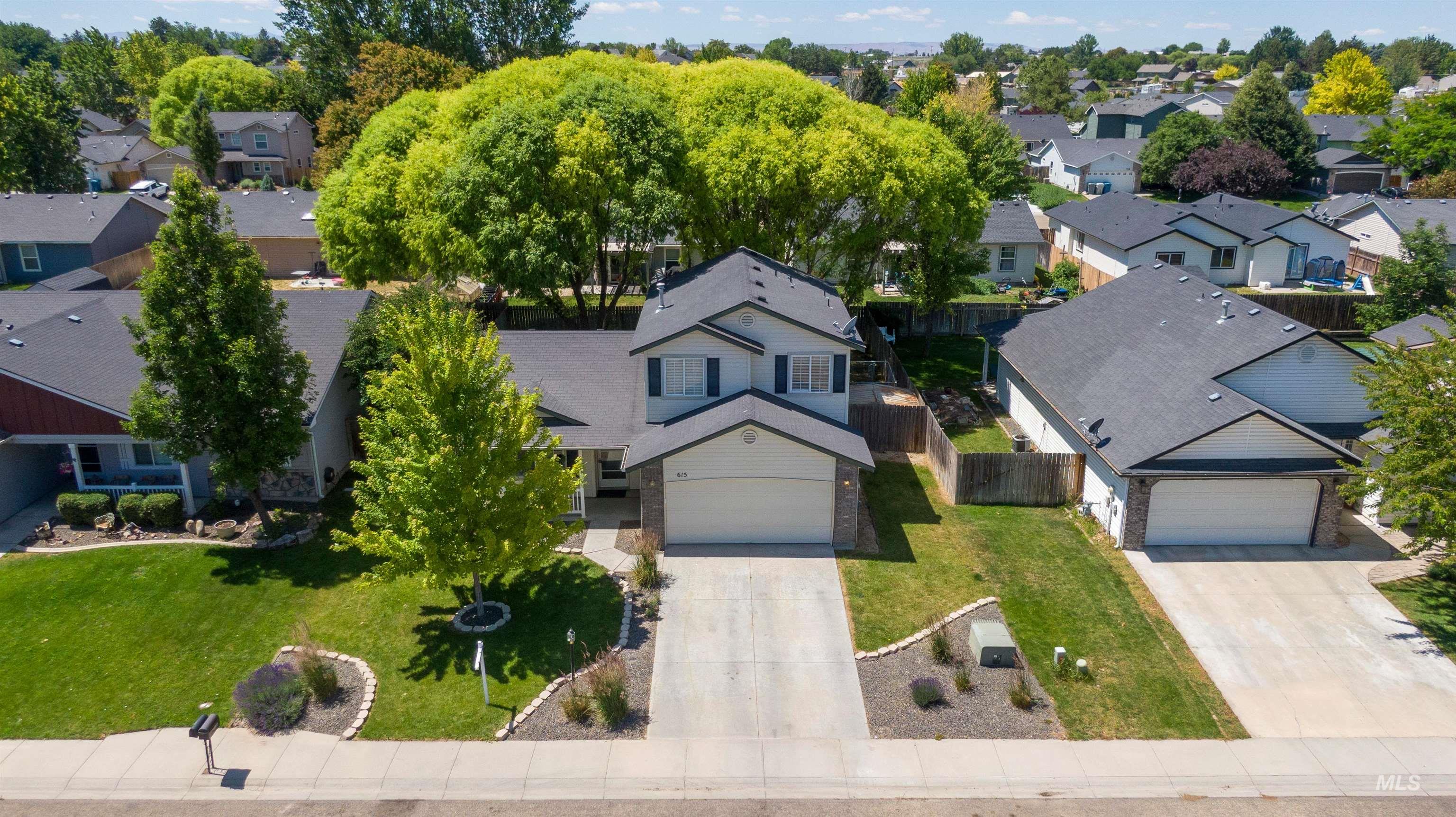 615 Royal St, Caldwell, Idaho 83605-1663, 3 Bedrooms, 2.5 Bathrooms, Residential For Sale, Price $370,000, 98989780
