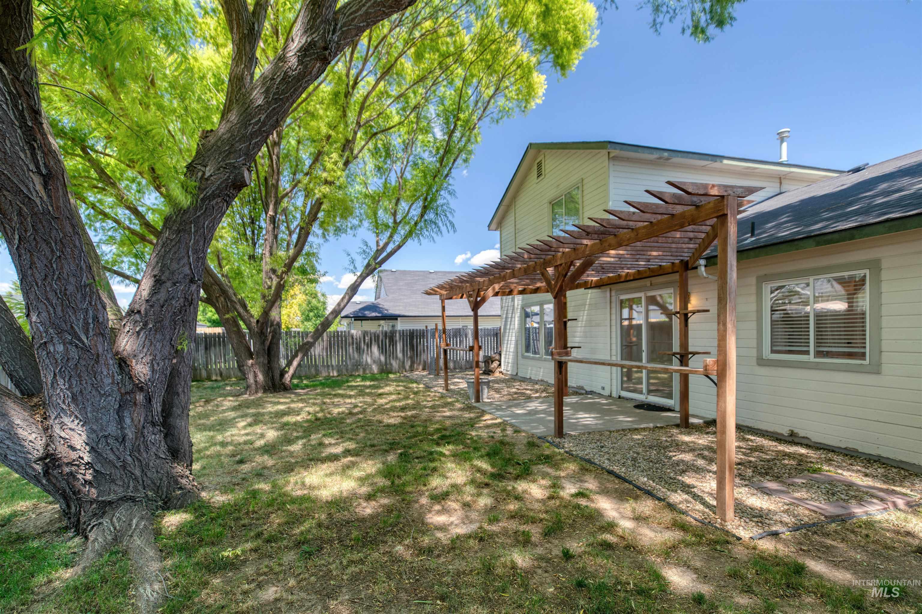615 Royal St, Caldwell, Idaho 83605-1663, 3 Bedrooms, 2.5 Bathrooms, Residential For Sale, Price $370,000, 98989780