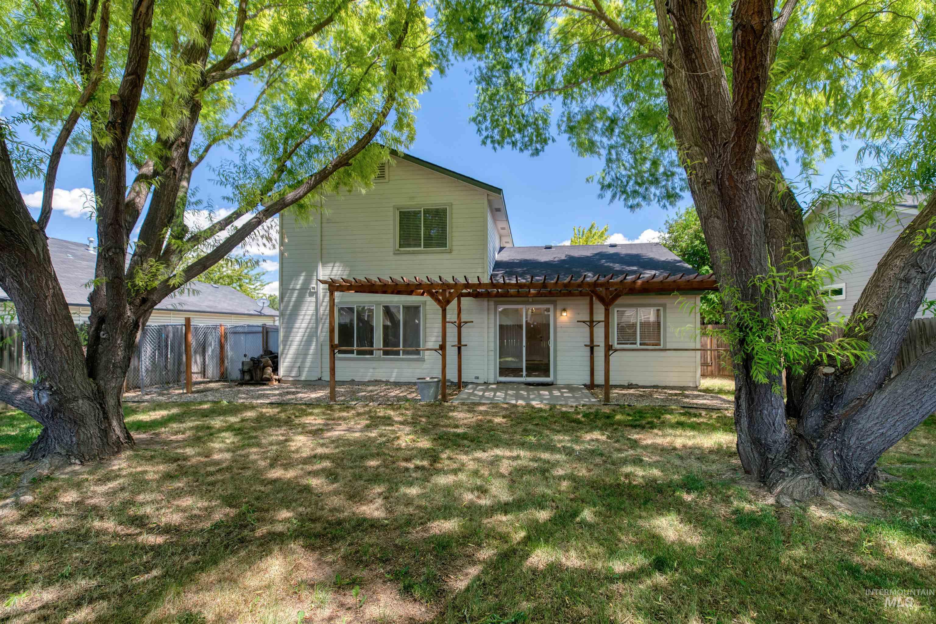 615 Royal St, Caldwell, Idaho 83605-1663, 3 Bedrooms, 2.5 Bathrooms, Residential For Sale, Price $370,000, 98989780