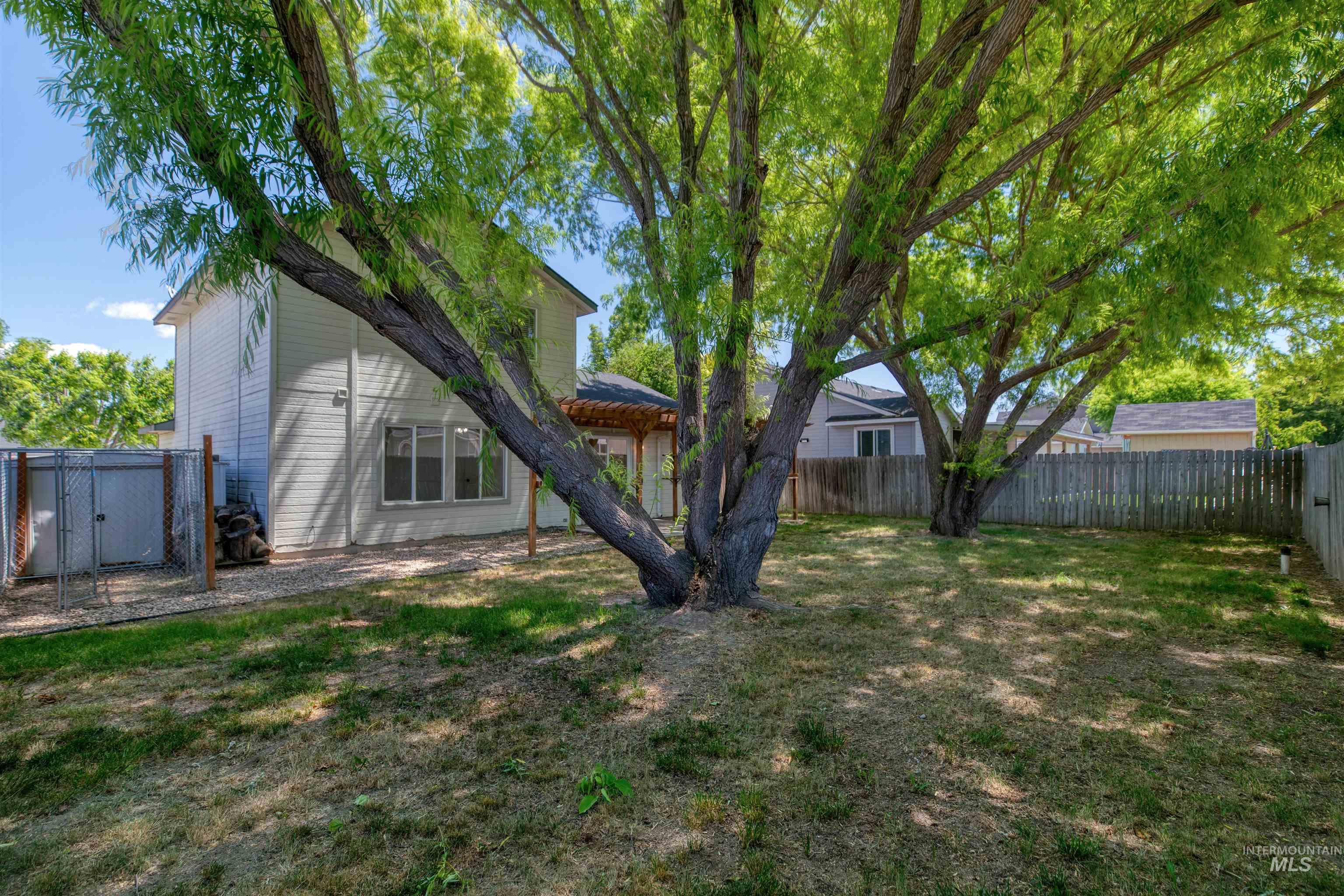 615 Royal St, Caldwell, Idaho 83605-1663, 3 Bedrooms, 2.5 Bathrooms, Residential For Sale, Price $370,000, 98989780