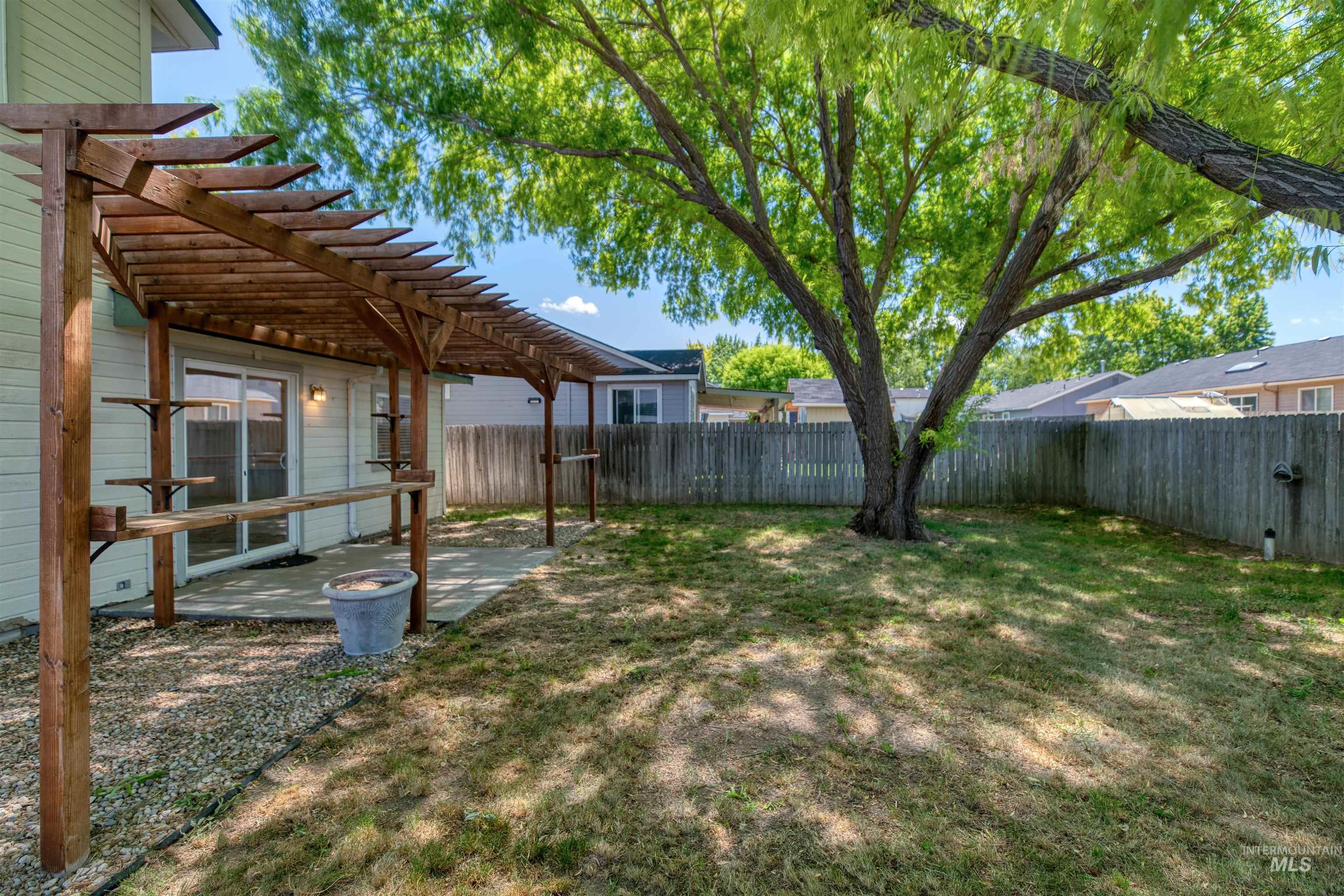615 Royal St, Caldwell, Idaho 83605-1663, 3 Bedrooms, 2.5 Bathrooms, Residential For Sale, Price $370,000, 98989780