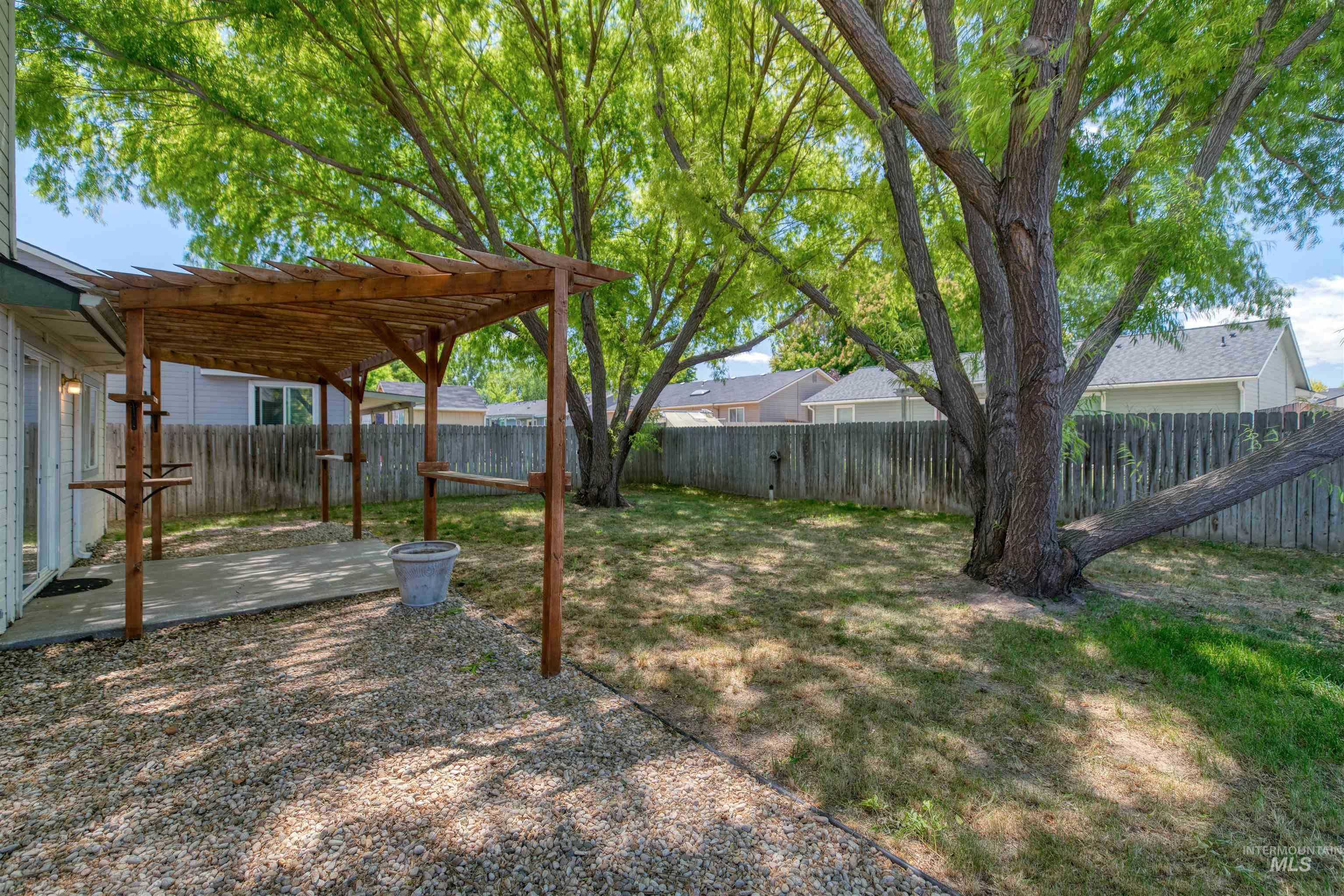 615 Royal St, Caldwell, Idaho 83605-1663, 3 Bedrooms, 2.5 Bathrooms, Residential For Sale, Price $370,000, 98989780