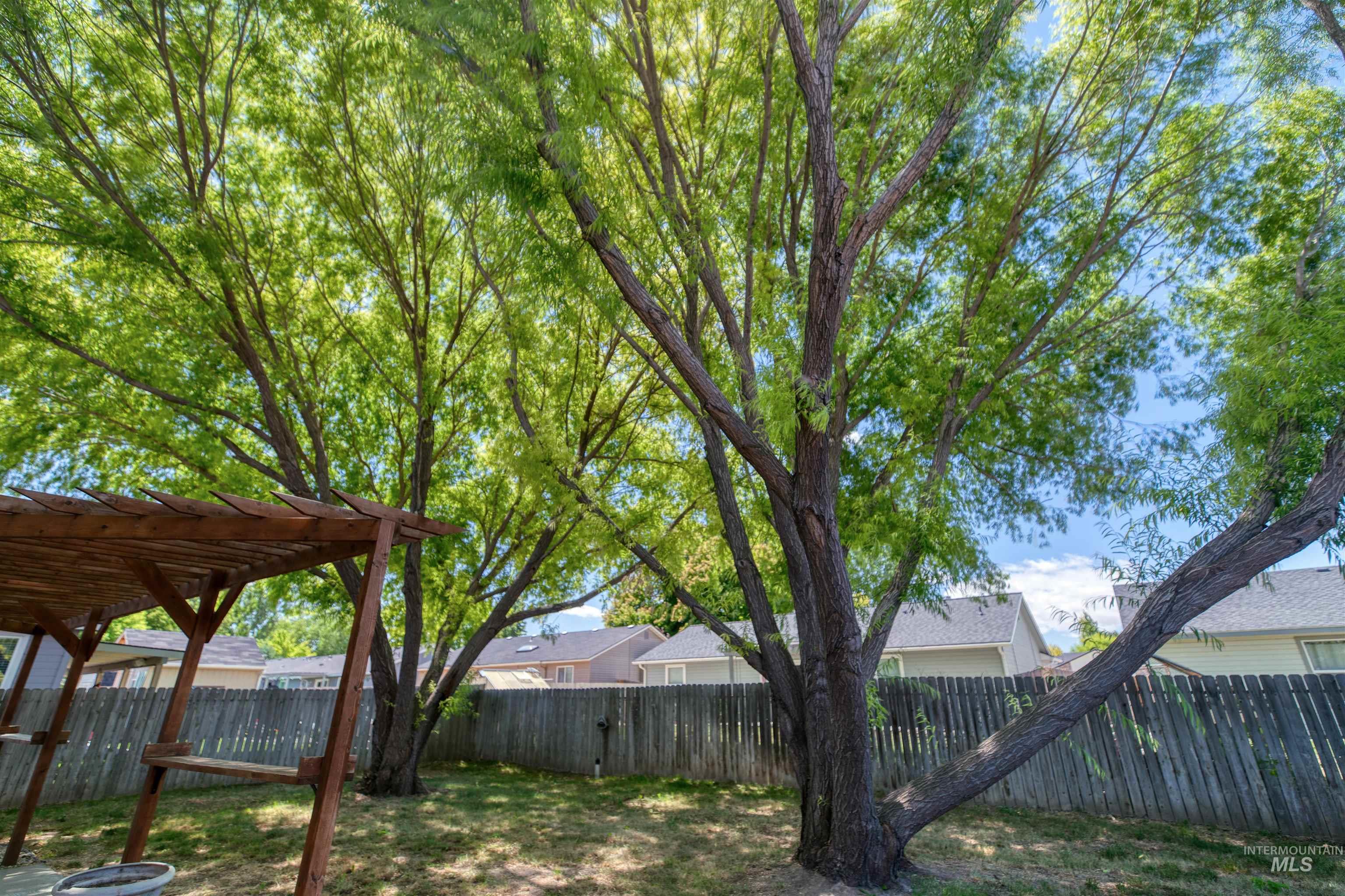 615 Royal St, Caldwell, Idaho 83605-1663, 3 Bedrooms, 2.5 Bathrooms, Residential For Sale, Price $370,000, 98989780