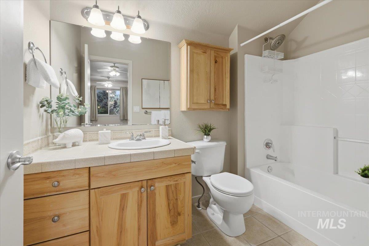 3769 N Quenzer Way, Meridian, Idaho 83646, 3 Bedrooms, 2.5 Bathrooms, Residential For Sale, Price $529,000, 98989783