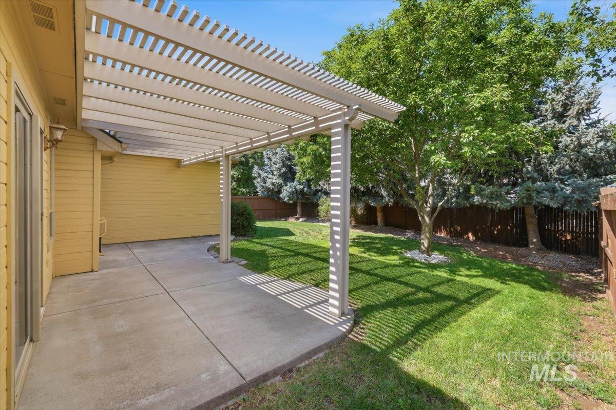 3769 N Quenzer Way, Meridian, Idaho 83646, 3 Bedrooms, 2.5 Bathrooms, Residential For Sale, Price $529,000, 98989783