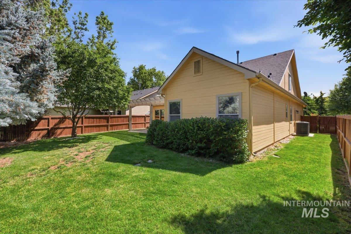 3769 N Quenzer Way, Meridian, Idaho 83646, 3 Bedrooms, 2.5 Bathrooms, Residential For Sale, Price $529,000, 98989783