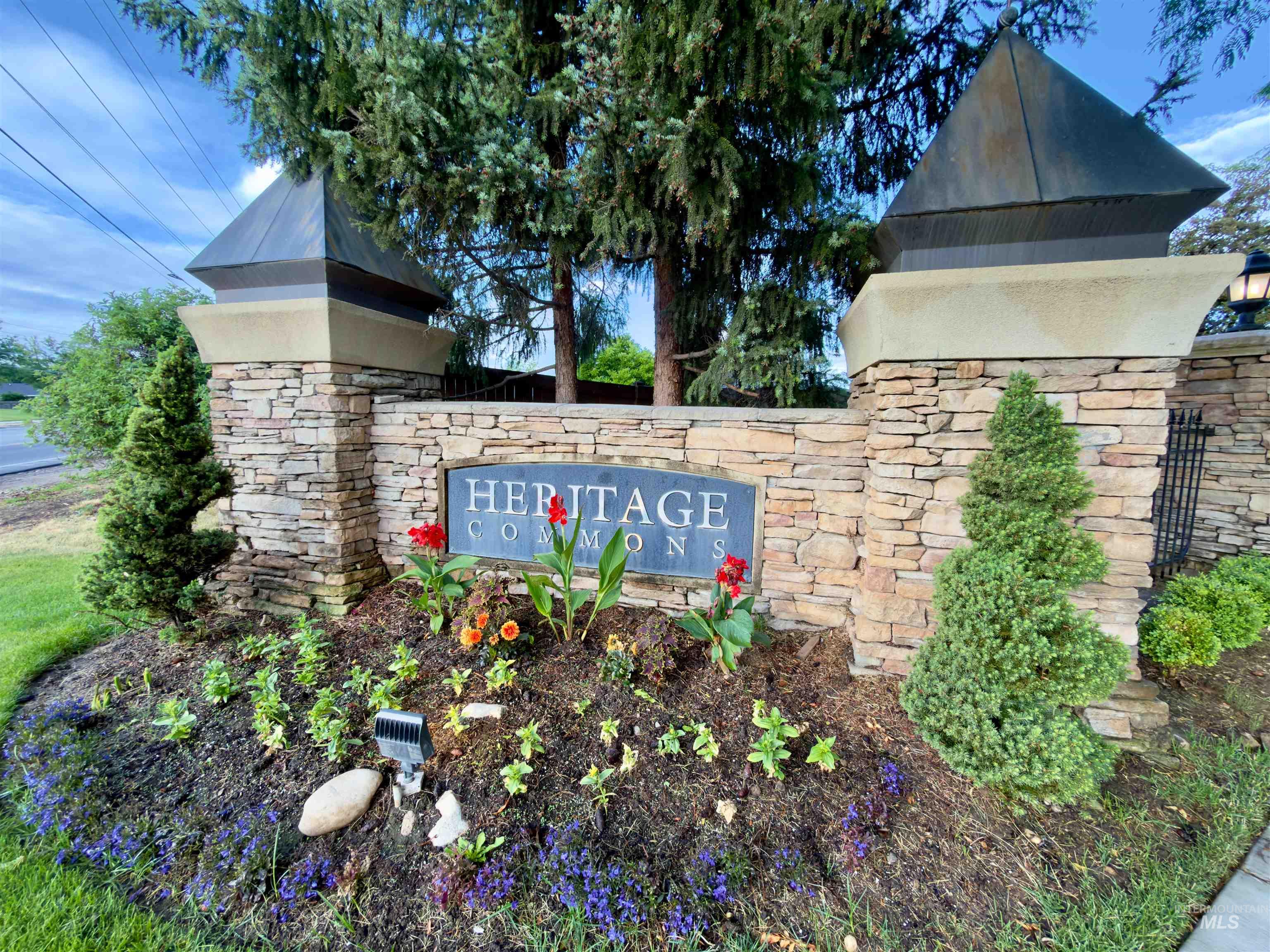 3769 N Quenzer Way, Meridian, Idaho 83646, 3 Bedrooms, 2.5 Bathrooms, Residential For Sale, Price $529,000, 98989783