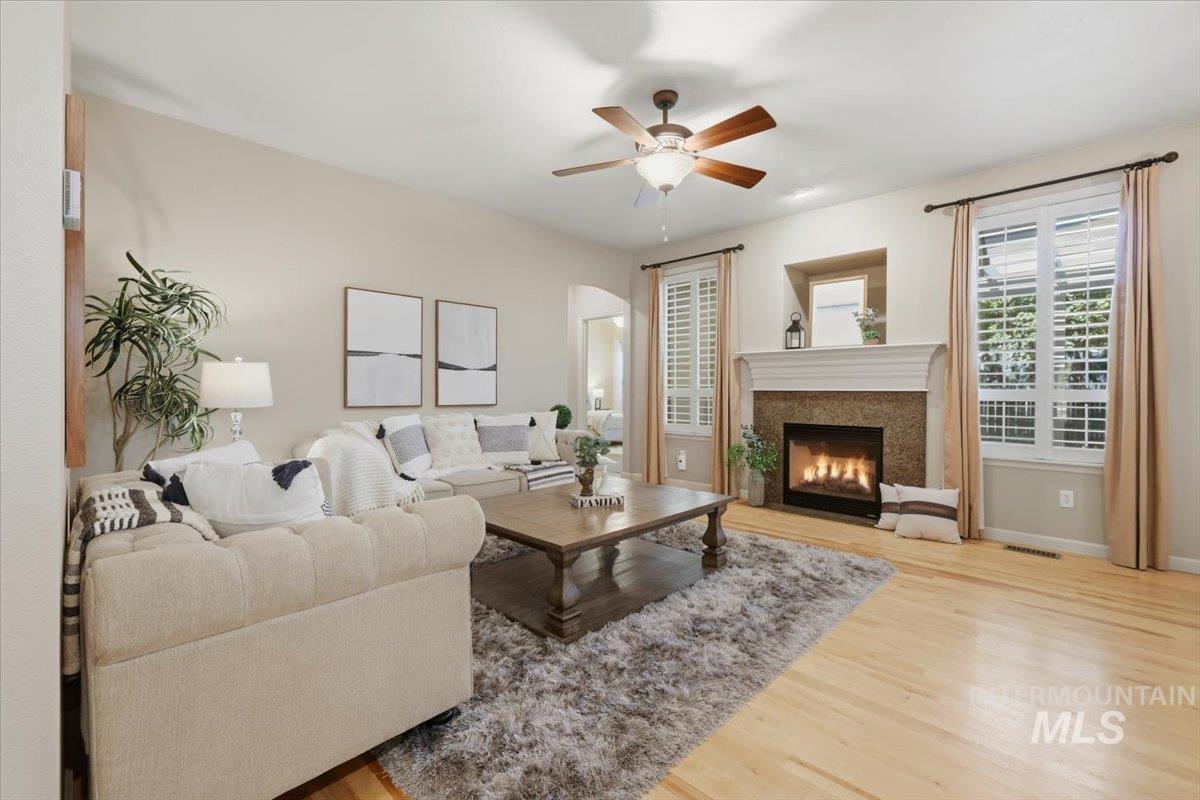 3769 N Quenzer Way, Meridian, Idaho 83646, 3 Bedrooms, 2.5 Bathrooms, Residential For Sale, Price $529,000, 98989783