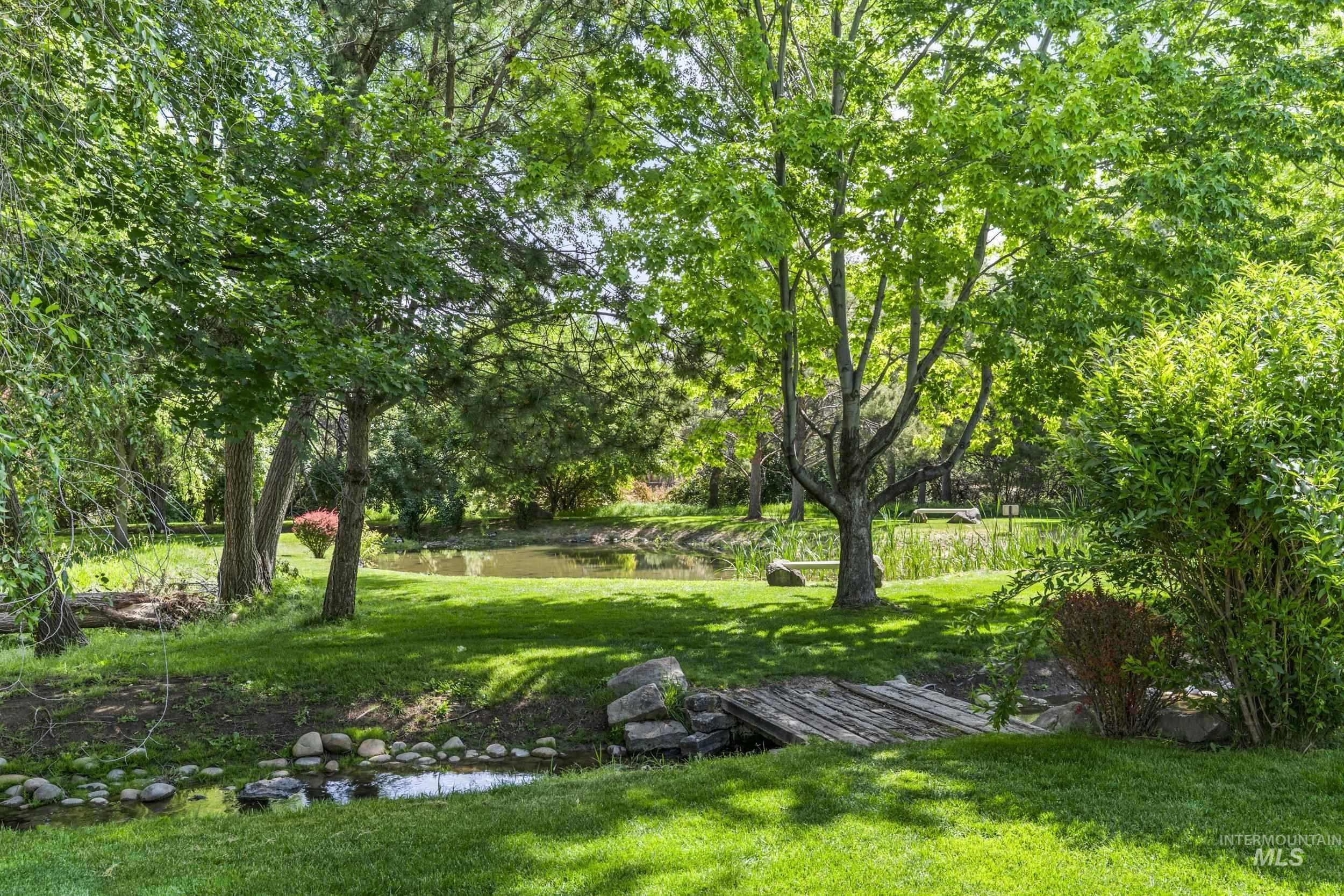 2717 S Harbour Springs, Nampa, Idaho 83686, 3 Bedrooms, 2 Bathrooms, Residential For Sale, Price $426,900, 98989784