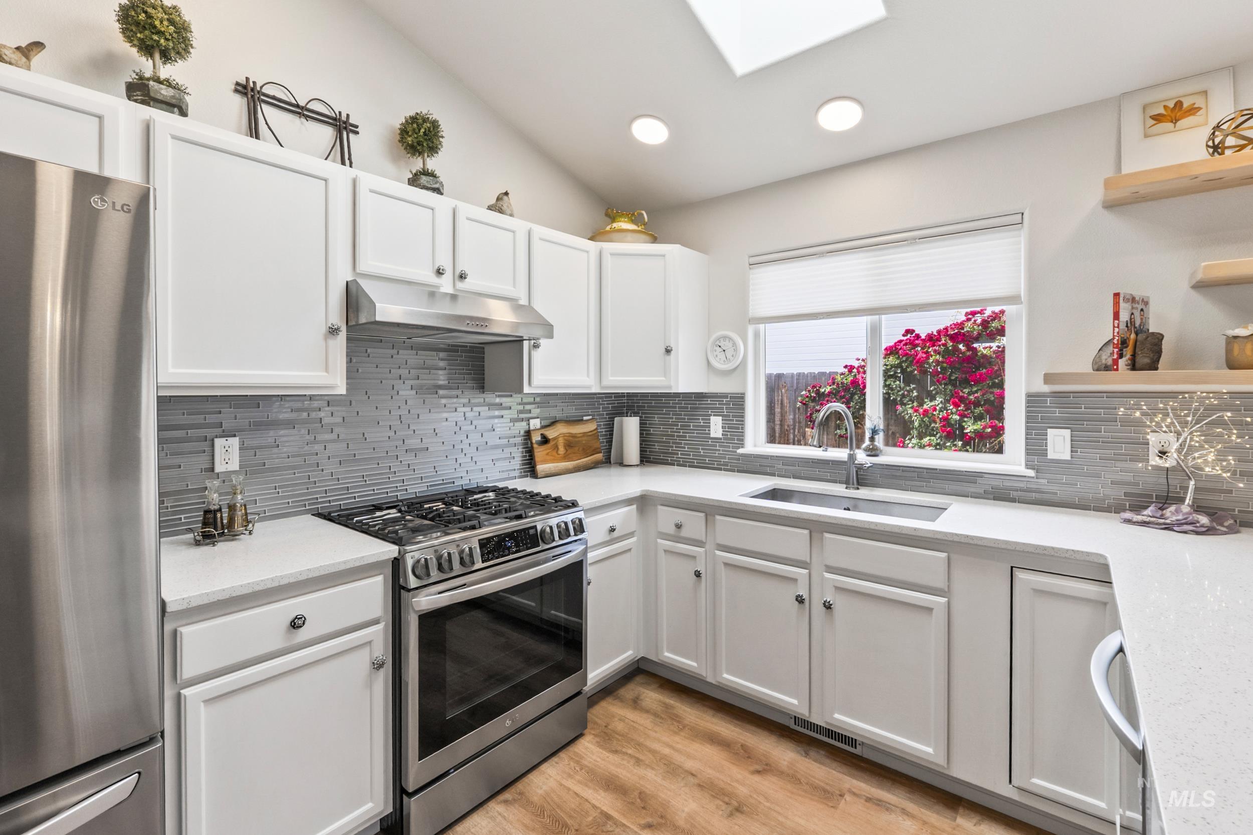 2717 S Harbour Springs, Nampa, Idaho 83686, 3 Bedrooms, 2 Bathrooms, Residential For Sale, Price $426,900, 98989784
