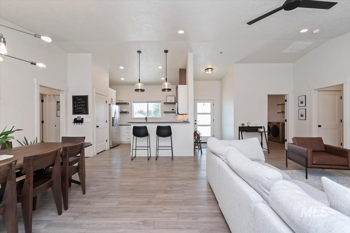 3690 N Jackie Ln, Boise, Idaho 83704, 3 Bedrooms, 2 Bathrooms, Residential For Sale, Price $499,990,MLS 98989785