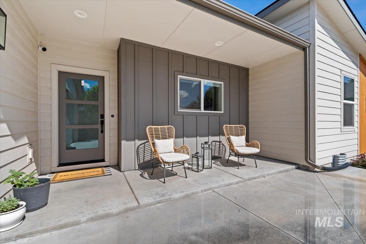3690 N Jackie Ln, Boise, Idaho 83704, 3 Bedrooms, 2 Bathrooms, Residential For Sale, Price $499,990,MLS 98989785