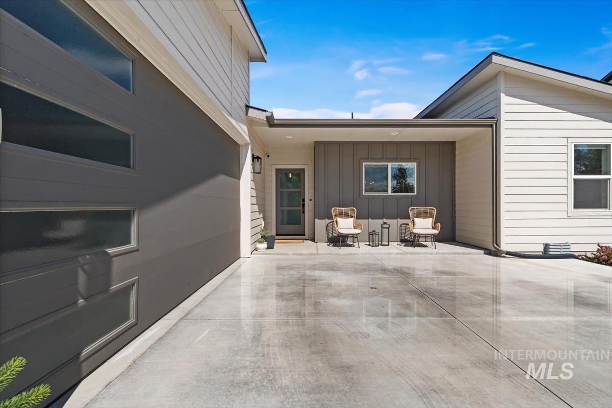 3690 N Jackie Ln, Boise, Idaho 83704, 3 Bedrooms, 2 Bathrooms, Residential For Sale, Price $529,900, 98989785