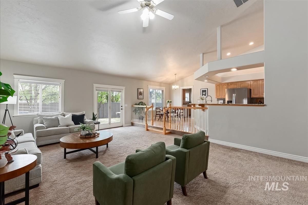 389 W Bosanka Drive, Eagle, Idaho 83616, 3 Bedrooms, 2 Bathrooms, Residential For Sale, Price $585,000, 98989786