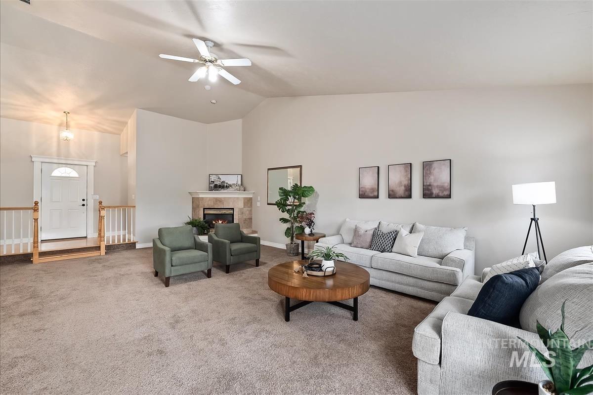 389 W Bosanka Drive, Eagle, Idaho 83616, 3 Bedrooms, 2 Bathrooms, Residential For Sale, Price $585,000, 98989786