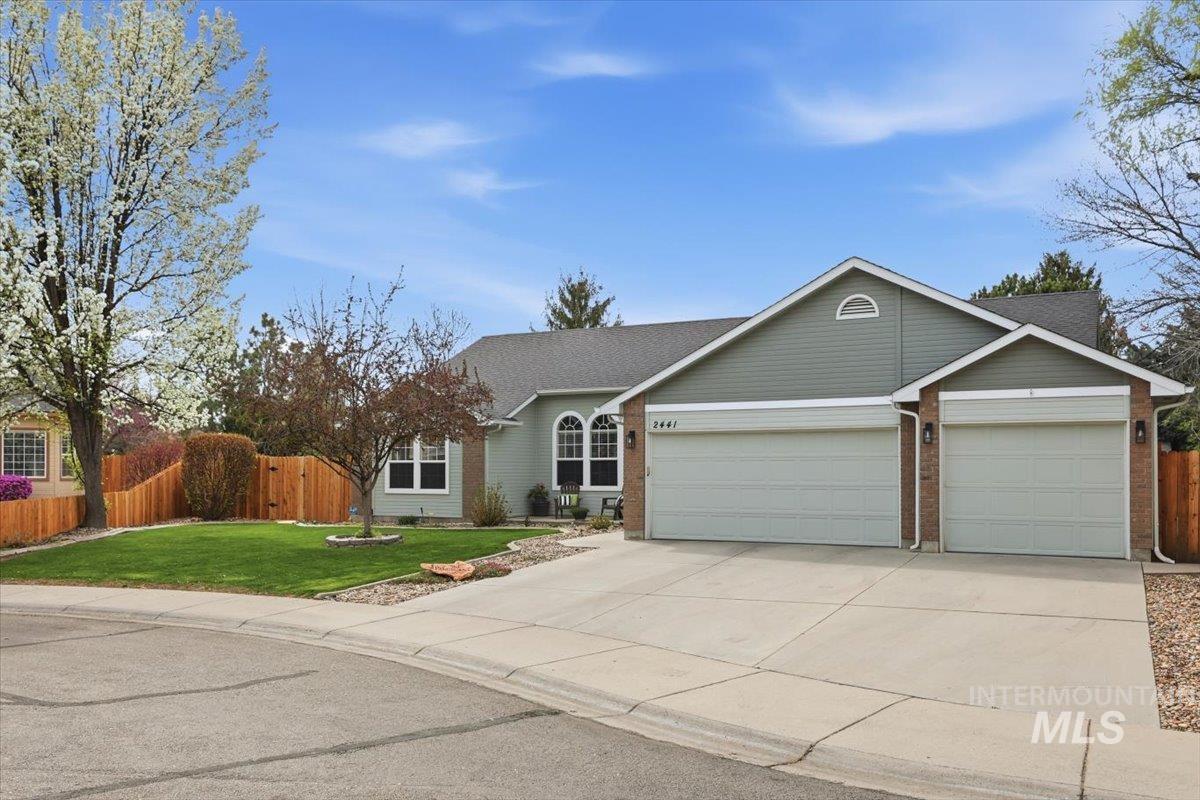 2441 N Snow Goose Way, Meridian, Idaho 83646, 4 Bedrooms, 2 Bathrooms, Residential For Sale, Price $599,000, 98989789