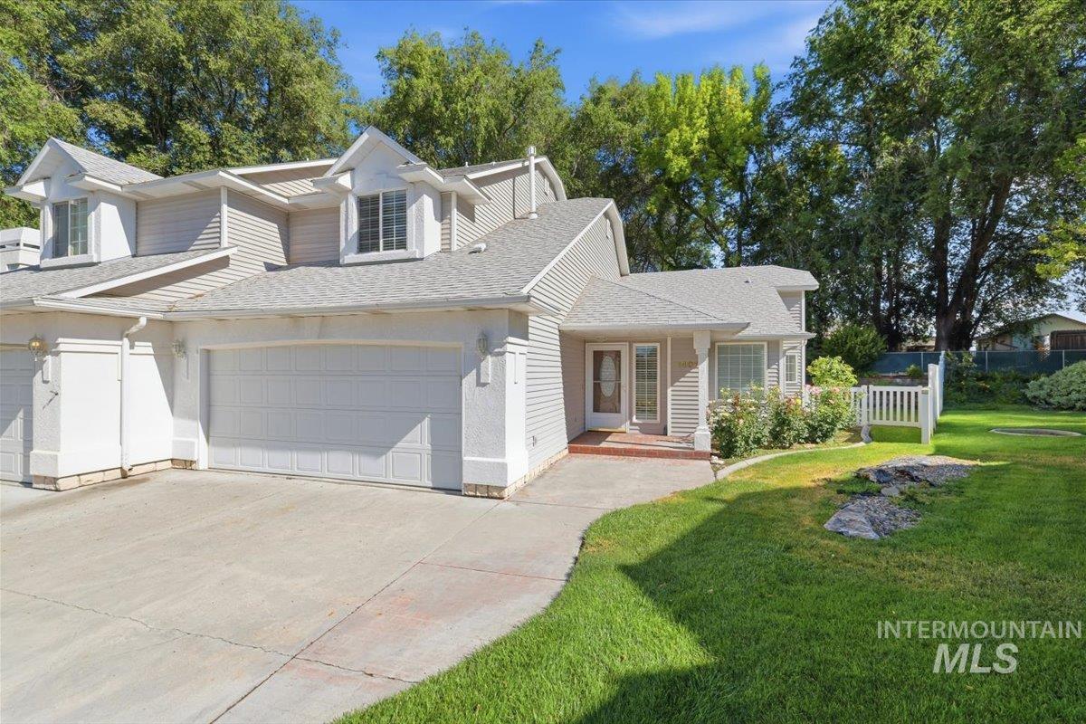 1401 Lois Ln, Nampa, Idaho 83686-2852, 3 Bedrooms, 2.5 Bathrooms, Residential For Sale, Price $384,900, 98989790