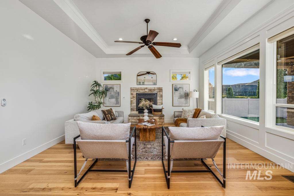 9254 W Sparks Lake Drive, Boise, Idaho 83714, 3 Bedrooms, 2.5 Bathrooms, Residential For Sale, Price $959,000,MLS 98989792