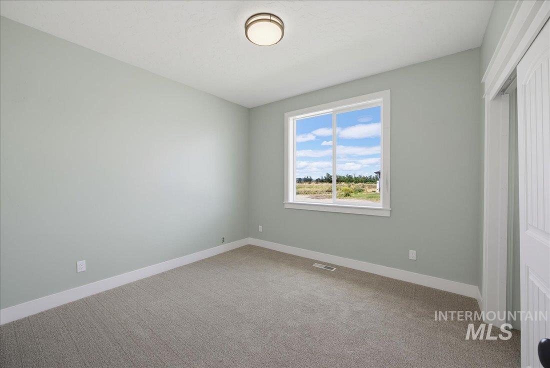 1362 S Justice Ave, Emmett, Idaho 83617, 3 Bedrooms, 2.5 Bathrooms, Residential For Sale, Price $559,000, 98989793