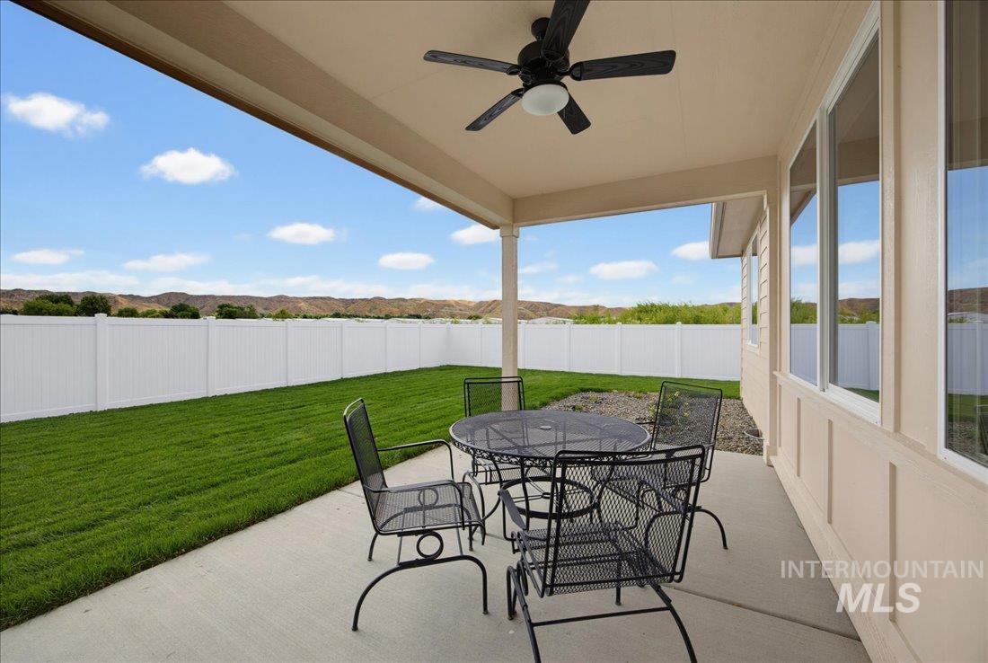 1362 S Justice Ave, Emmett, Idaho 83617, 3 Bedrooms, 2.5 Bathrooms, Residential For Sale, Price $559,000, 98989793