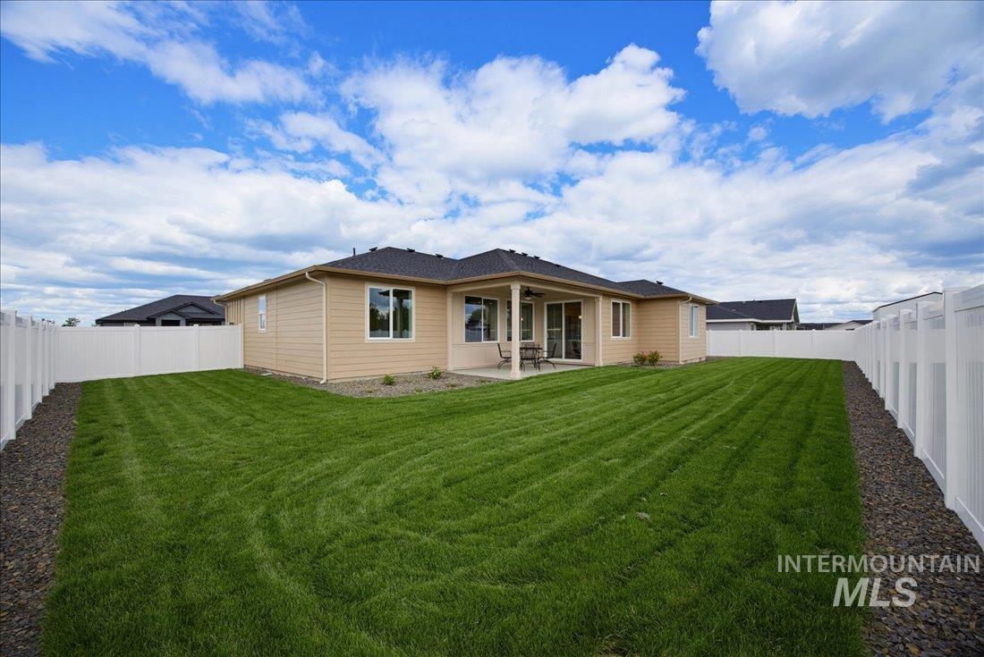 1362 S Justice Ave, Emmett, Idaho 83617, 3 Bedrooms, 2.5 Bathrooms, Residential For Sale, Price $559,000, 98989793