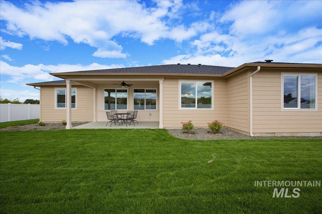 1362 S Justice Ave, Emmett, Idaho 83617, 3 Bedrooms, 2.5 Bathrooms, Residential For Sale, Price $559,000, 98989793