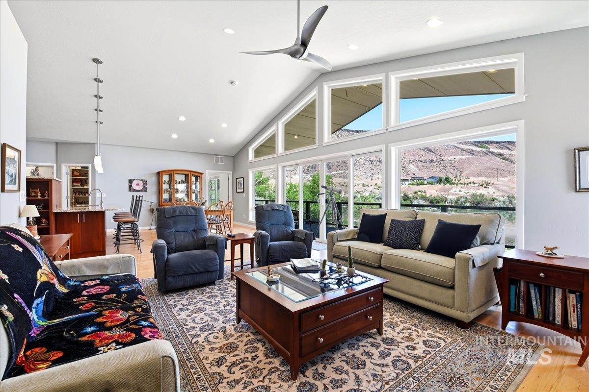 10250 Airpark Loop, Melba, Idaho 83641-4203, 3 Bedrooms, 2 Bathrooms, Residential For Sale, Price $1,250,000,MLS 98989794