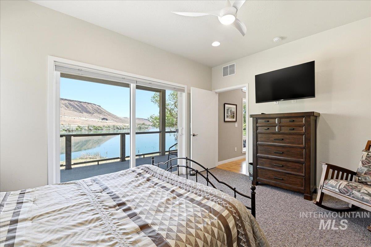 10250 Airpark Loop, Melba, Idaho 83641-4203, 3 Bedrooms, 2 Bathrooms, Residential For Sale, Price $1,250,000,MLS 98989794