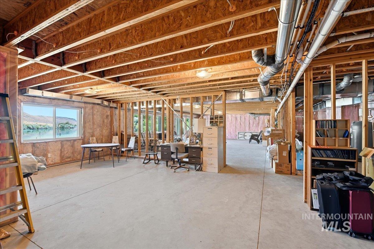 10250 Airpark Loop, Melba, Idaho 83641-4203, 3 Bedrooms, 2 Bathrooms, Residential For Sale, Price $1,250,000,MLS 98989794