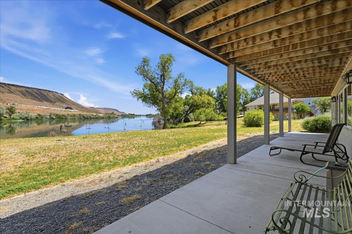 10250 Airpark Loop, Melba, Idaho 83641-4203, 3 Bedrooms, 2 Bathrooms, Residential For Sale, Price $1,250,000,MLS 98989794
