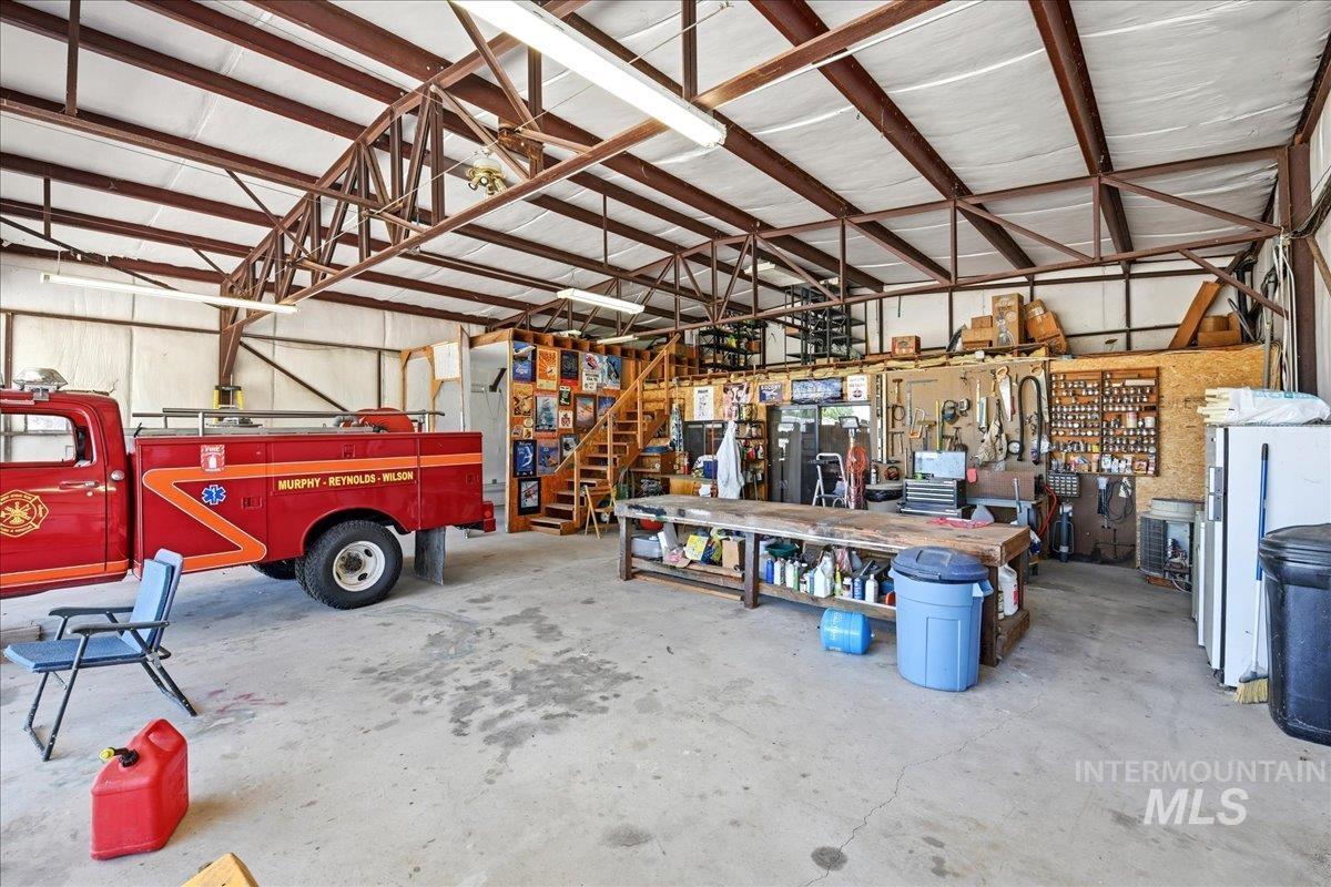 10250 Airpark Loop, Melba, Idaho 83641-4203, 3 Bedrooms, 2 Bathrooms, Residential For Sale, Price $1,250,000,MLS 98989794