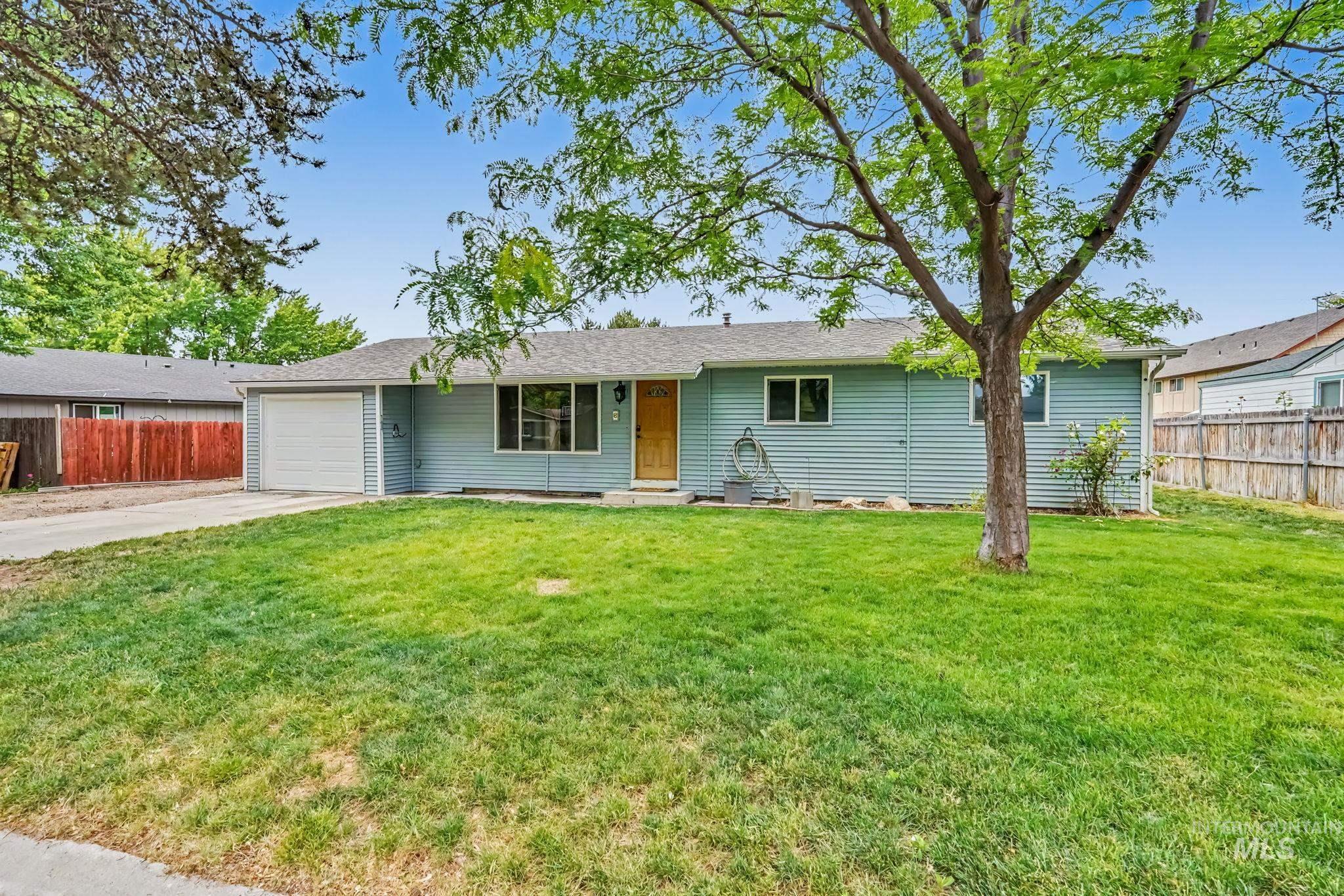 8 S Canyon Dr, Middleton, Idaho 83644, 4 Bedrooms, 1 Bathroom, Residential For Sale, Price $350,000, 98989796