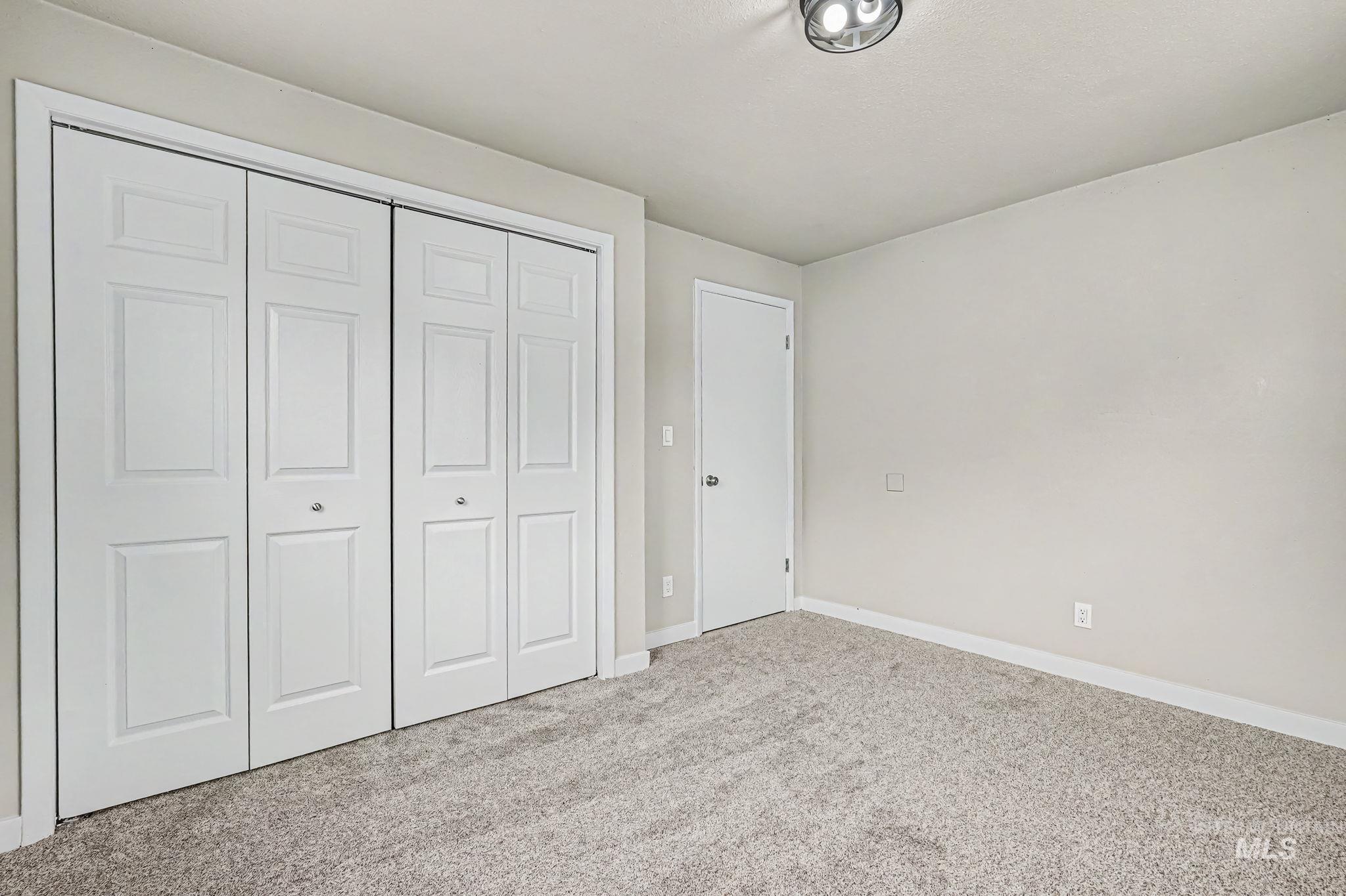 8 S Canyon Dr, Middleton, Idaho 83644, 4 Bedrooms, 1 Bathroom, Residential For Sale, Price $350,000, 98989796