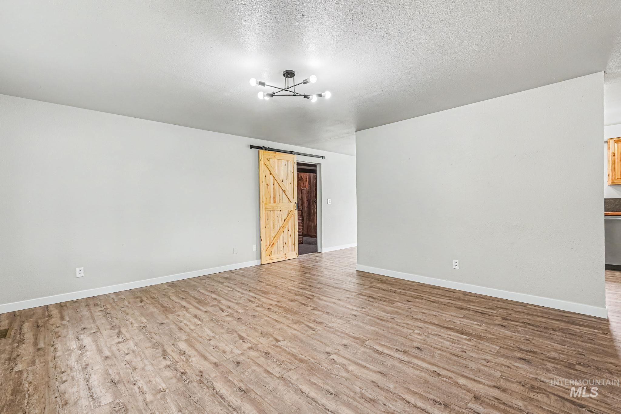 8 S Canyon Dr, Middleton, Idaho 83644, 4 Bedrooms, 1 Bathroom, Residential For Sale, Price $350,000, 98989796