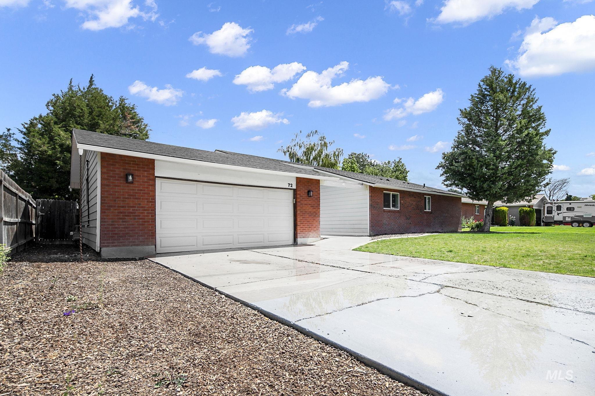 72 S Inverness Dr, Nampa, Idaho 83651, 3 Bedrooms, 2 Bathrooms, Residential For Sale, Price $414,900, 98989800
