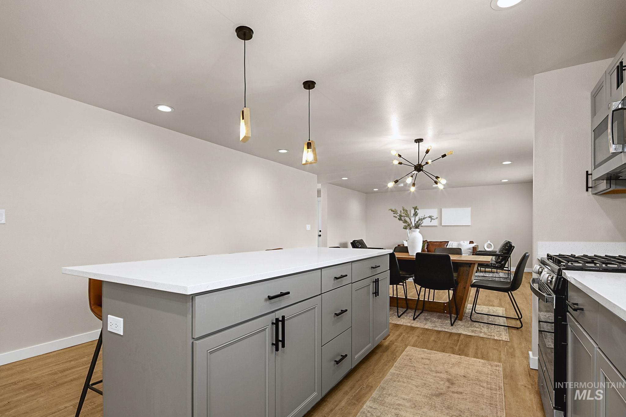 72 S Inverness Dr, Nampa, Idaho 83651, 3 Bedrooms, 2 Bathrooms, Residential For Sale, Price $414,900, 98989800